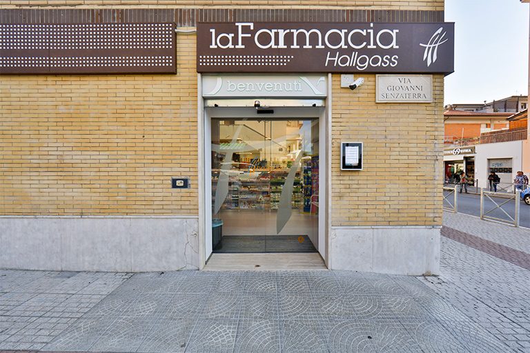 Farmacia Hallgass